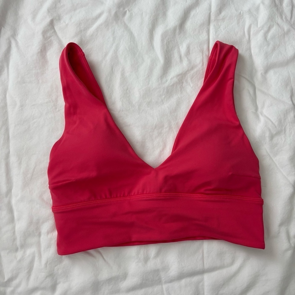 Lululemon Align V-Neck Bra C/D Cup Pink Light Support Sports Bra Size 6